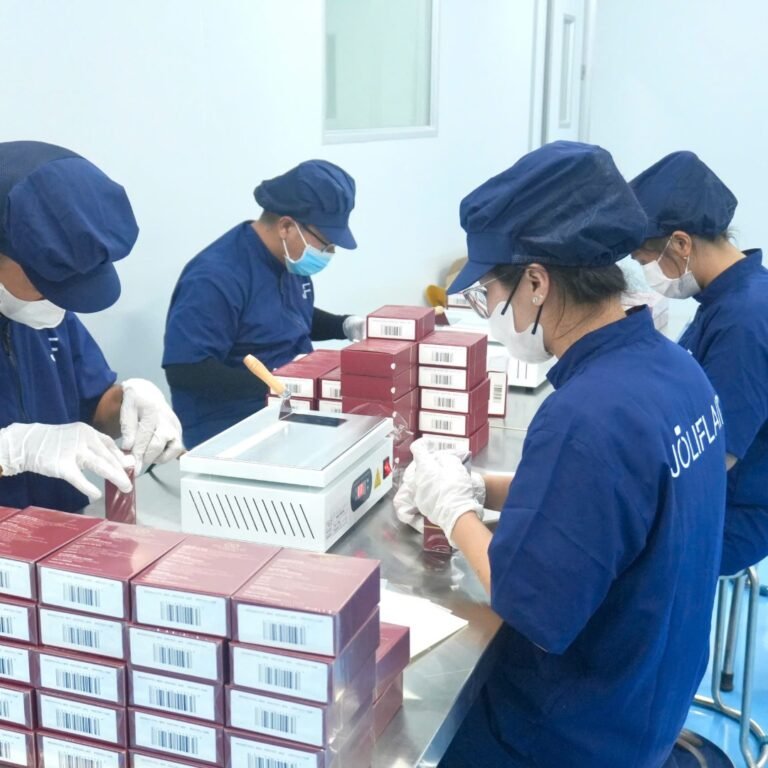 Tự Hào Sở Hữu Dòng Nước Hoa Mang Tên Mình Nhờ Giải Pháp Gia Công Trọn Gói